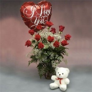 Dz. RED ROSES WITH A BEAR AND I LOVE YOU BALLOON