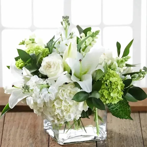 Calm &amp; Elegant Hydrangea, roses &amp; more