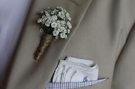 BABY'S BREATH BOUTONNIERE